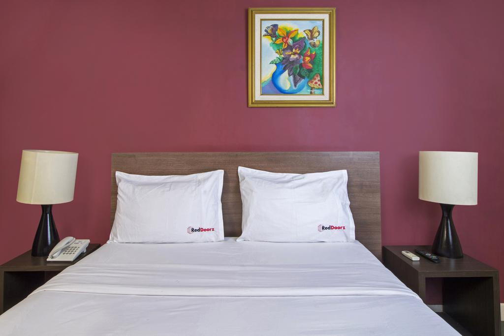 Reddoorz Premium @ Thamrin Kebon Sirih Hotel Jakarta Kültér fotó