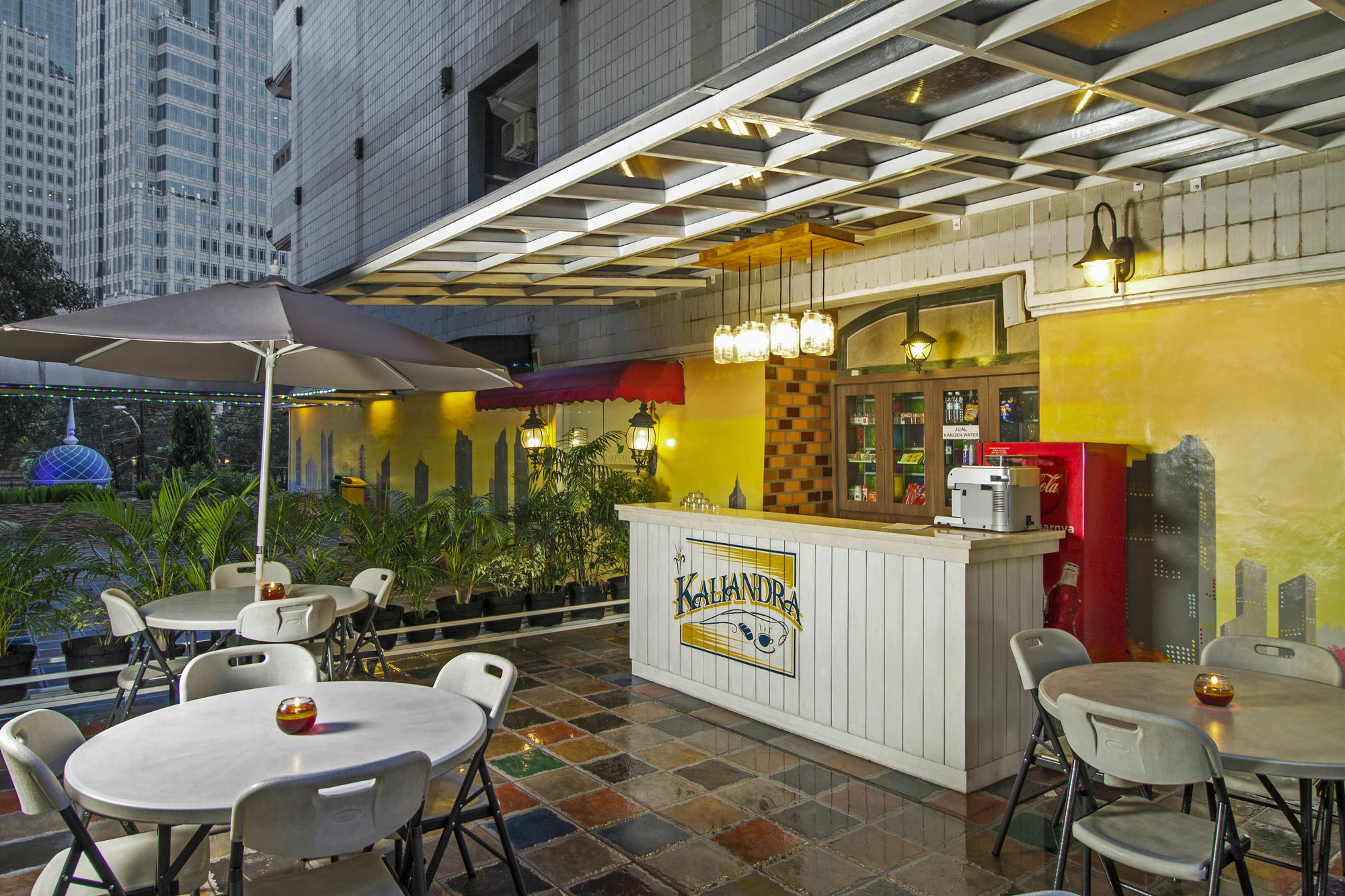 Reddoorz Premium @ Thamrin Kebon Sirih Hotel Jakarta Kültér fotó